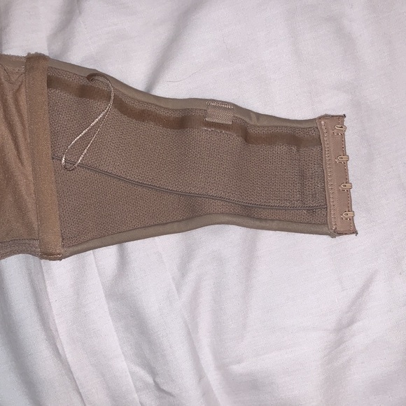 USED 36D Tan Padless Strapless Bra with Underwire - Picture 5 of 5
